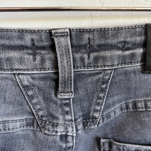 Closed Denim Skinny Pusher Jeans - Picture 14 of 16